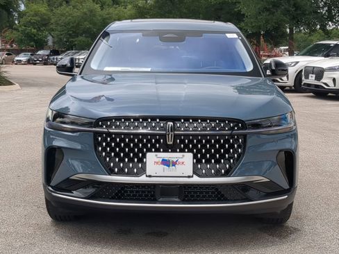 New 2026 Lincoln Nautilus Premier w/ Equipment Group 102A AWD/4WD image 8
