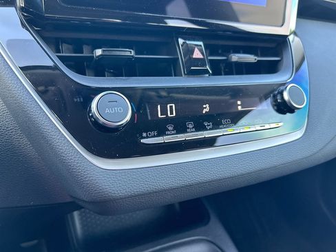 Used 2023 Toyota Corolla LE FWD image 22