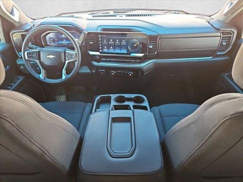 Certified 2024 Chevrolet Silverado 1500 LT AWD/4WD image 18