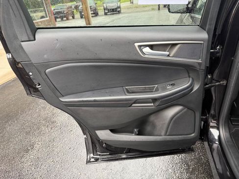 Used 2023 Ford Edge SEL AWD/4WD image 16