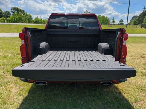 Used 2025 Chevrolet Silverado 1500 RST w/ Convenience Package II AWD/4WD image 23