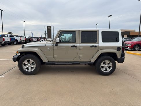 Used 2017 Jeep Wrangler Unlimited Sahara w/ Quick Order Package 24E Chief image 2