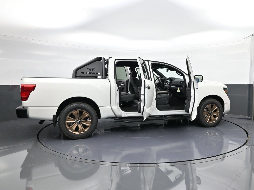 Certified 2024 Nissan Titan SV w/ SV Bronze Edition Package RWD image 37