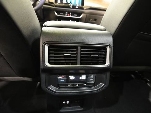 New 2026 Volkswagen Atlas SE AWD/4WD image 31
