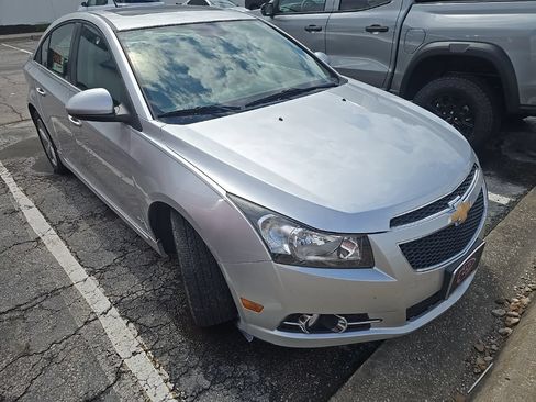 Used 2012 Chevrolet Cruze LT w/ RS Package FWD image 2