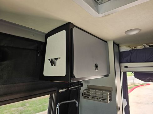 Used 2022 Mercedes-Benz Sprinter 2500 image 47