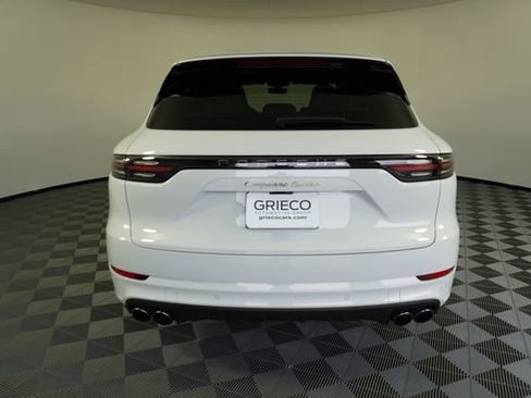 Used 2022 Porsche Cayenne Turbo AWD/4WD image 6