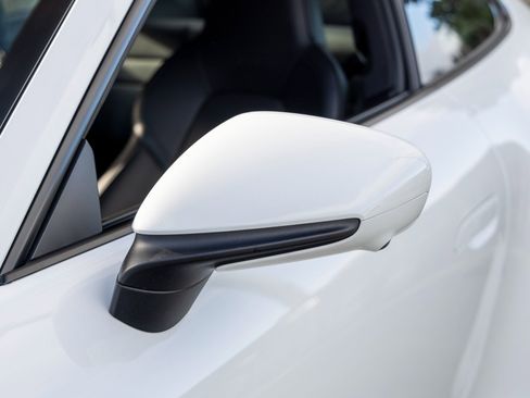 Certified 2024 Porsche 911 Carrera GTS image 17