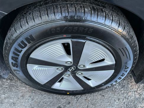 Used 2022 Hyundai Ioniq Blue image 38