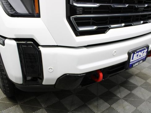 Used 2025 GMC Sierra 2500 AT4 image 55