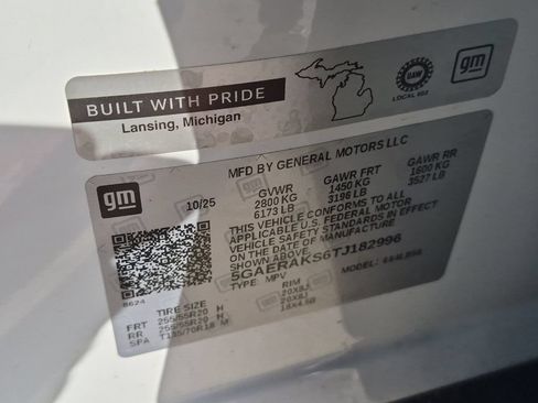 Used 2026 Buick Enclave Preferred FWD image 12