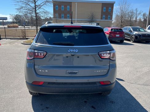 Used 2024 Jeep Compass Limited image 7