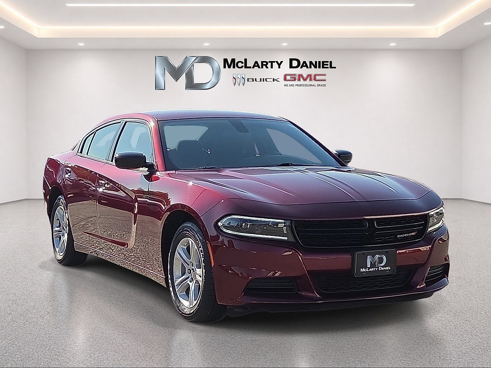 Used 2023 Dodge Charger SXT RWD image 1
