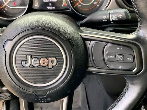 Certified 2022 Jeep Gladiator Sport image 21