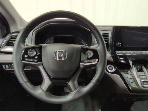 Used 2023 Honda Odyssey Touring image 25