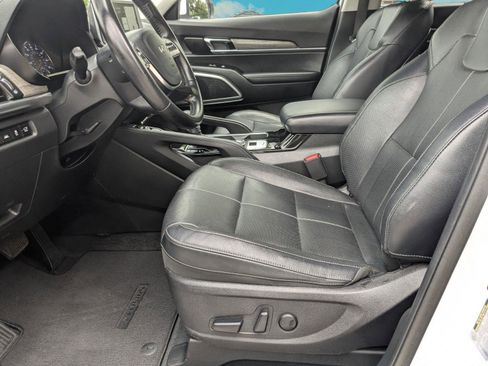 Used 2022 Kia Telluride EX w/ EX Premium Package FWD image 5