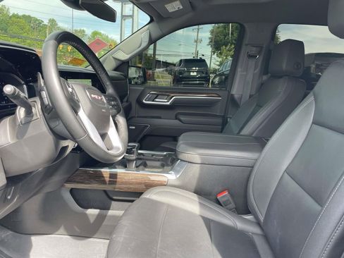 Used 2025 GMC Sierra 1500 Elevation w/ Elevation Premium Package image 16