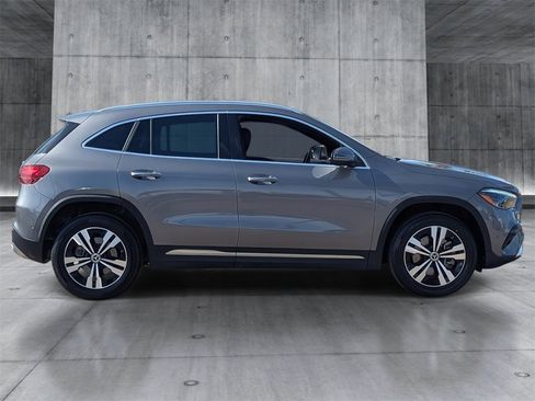 Used 2025 Mercedes-Benz GLA 250 4MATIC w/ Winter Package image 7