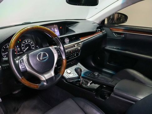 Used 2015 Lexus ES 350 w/ Premium Package FWD image 17
