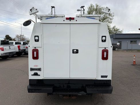 Used 2019 Ford E-350 and Econoline 350 Super Duty w/ Power Windows & Locks Group RWD image 8