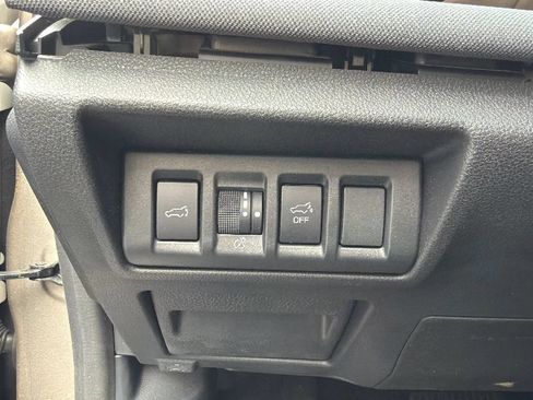 Used 2020 Subaru Outback Premium AWD/4WD image 18
