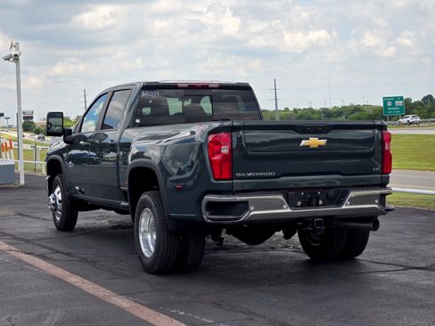 New 2026 Chevrolet Silverado 3500 LT w/ Texas Edition AWD/4WD image 3