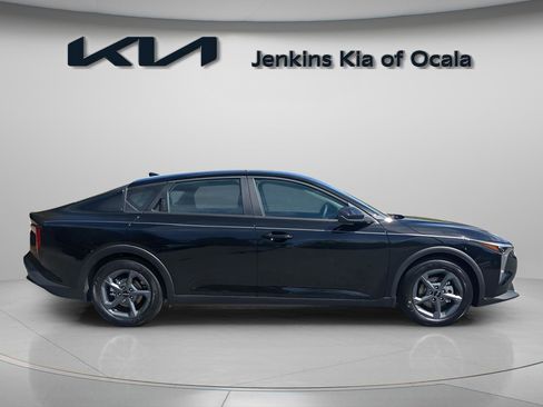 New 2025 Kia K4 LXS image 6