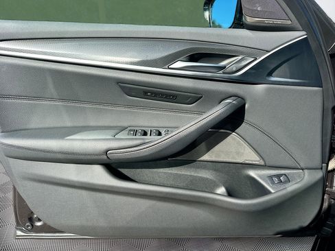 Used 2023 BMW 540i w/ M Sport Package image 22