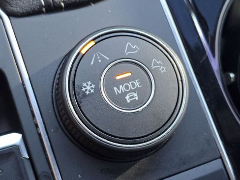 Used 2023 Volkswagen Atlas Cross Sport SEL Premium R-Line image 26