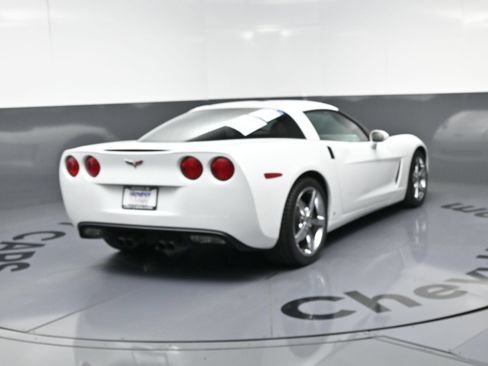 Used 2009 Chevrolet Corvette Coupe RWD image 9