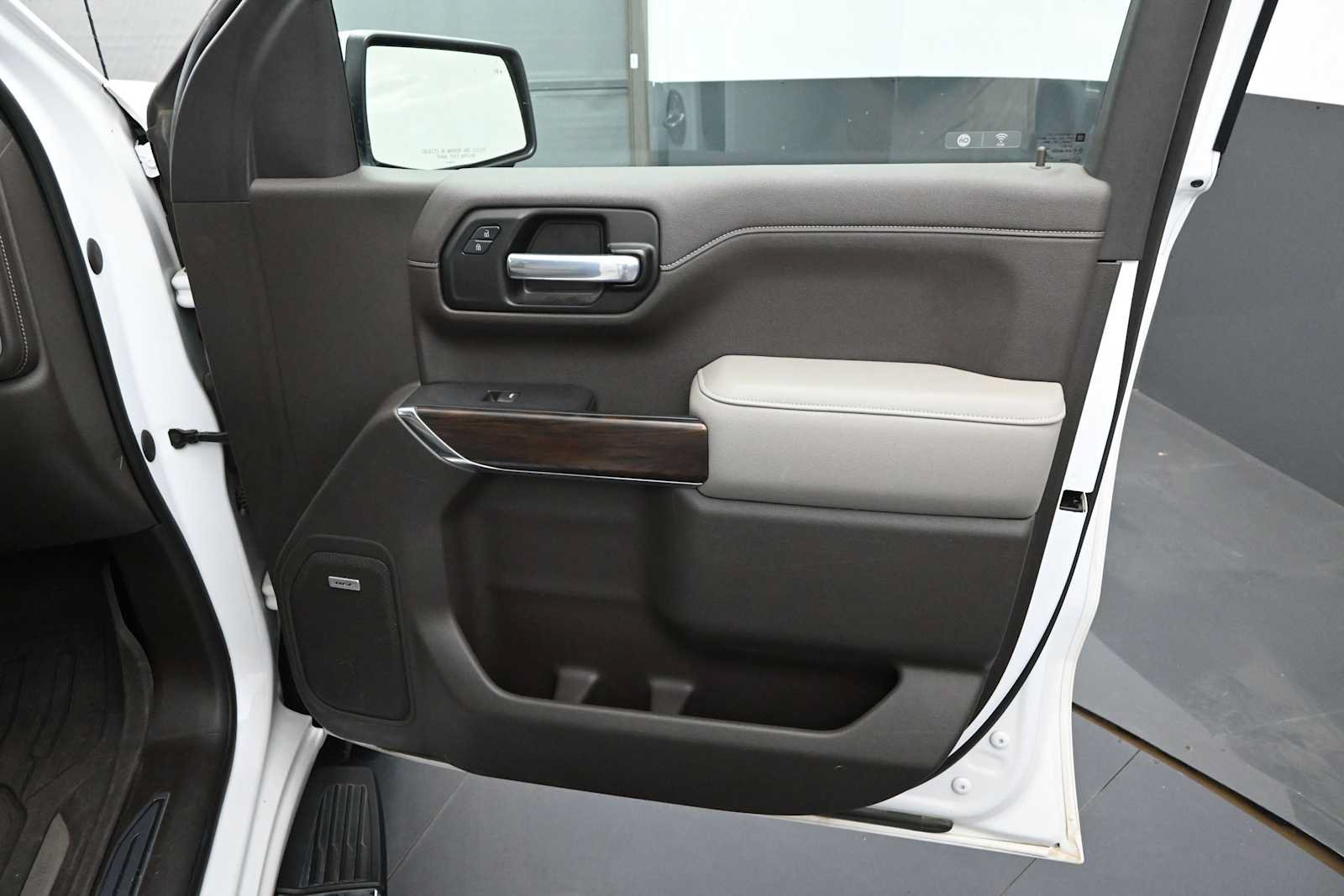 Used 2021 GMC Sierra 1500 SLT w/ SLT Premium Plus Package AWD/4WD image 34
