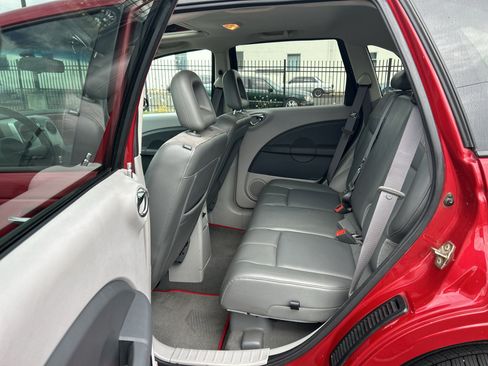 Used 2007 Chrysler PT Cruiser Limited w/ Chrome Accents Group FWD image 28