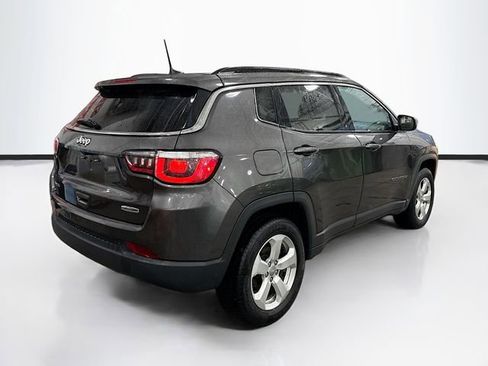 Used 2018 Jeep Compass Latitude w/ Popular Equipment Group image 6