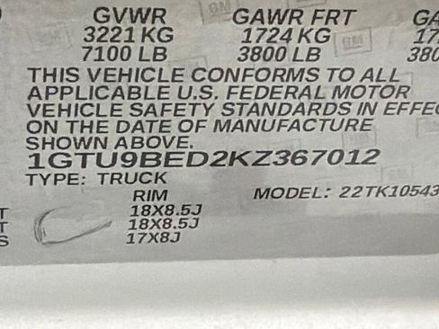 Used 2019 GMC Sierra 1500 SLE w/ SLE Value Package image 31