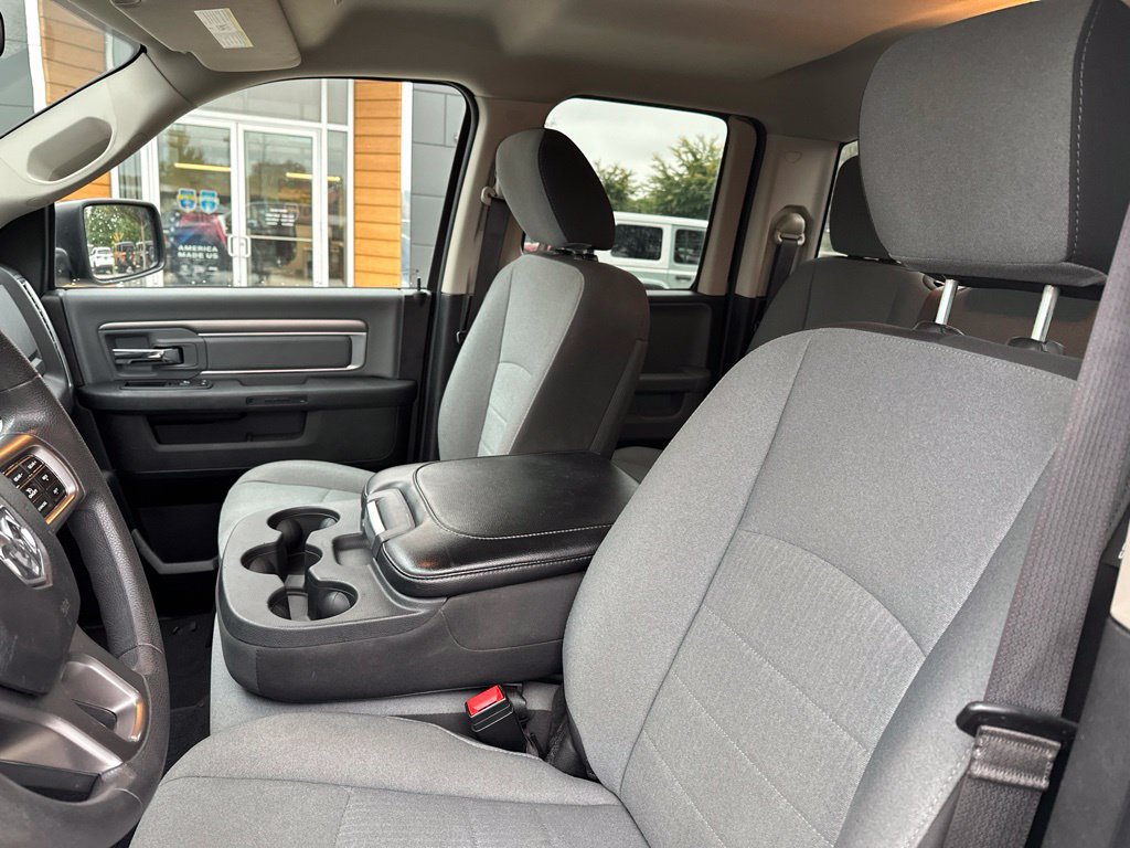 Used 2024 RAM 1500 Classic SLT AWD/4WD image 42