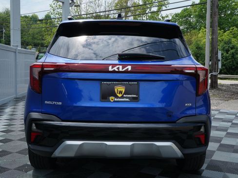 Used 2024 Kia Seltos S AWD/4WD image 8