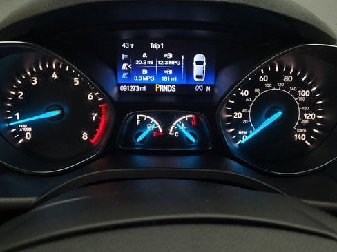 Used 2017 Ford Escape SE w/ Equipment Group 201A FWD image 23