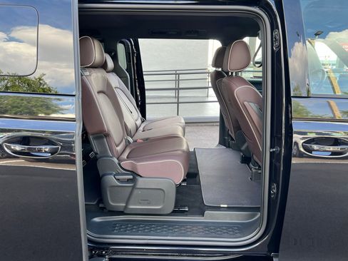 Used 2025 Volkswagen ID. Buzz Pro S RWD image 56