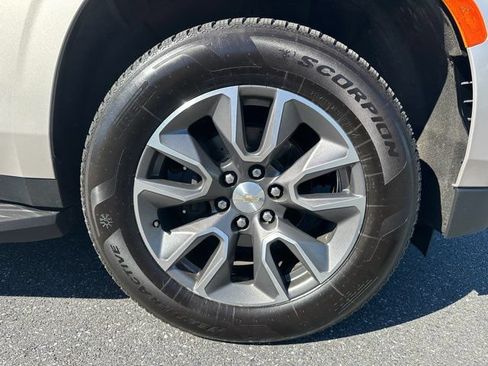 Used 2021 Chevrolet Tahoe LT w/ LT Signature Package AWD/4WD image 50