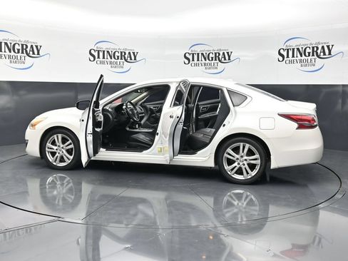Used 2014 Nissan Altima 3.5 SL FWD image 40