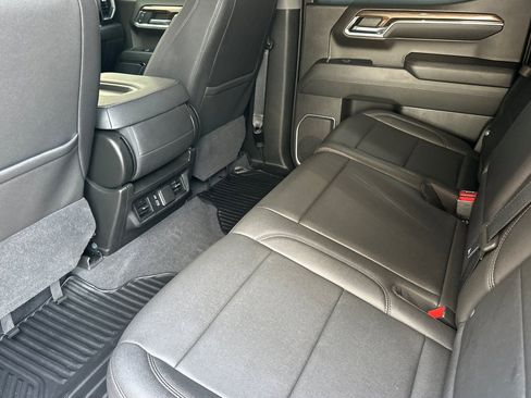 Used 2022 Chevrolet Silverado 1500 LT w/ All Star Edition Plus RWD image 12