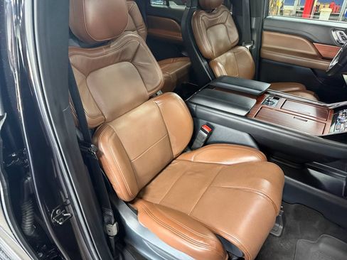 Used 2024 Lincoln Navigator L Reserve w/ Equipment Group 201A AWD/4WD image 20