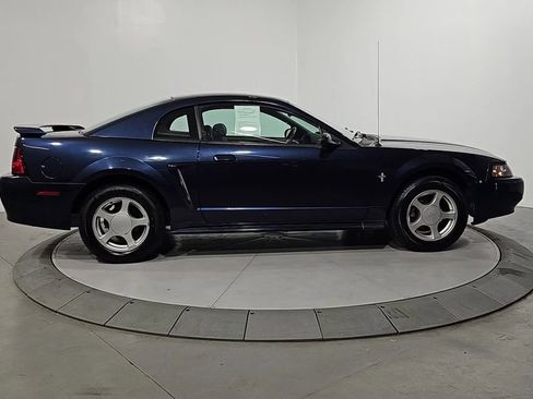 Used 2002 Ford Mustang Coupe image 6