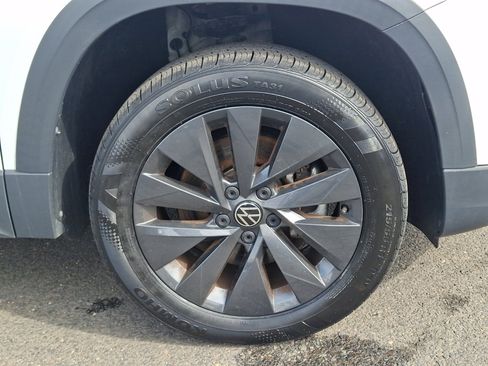 Used 2022 Volkswagen Taos S w/ IQ Drive S Package image 8