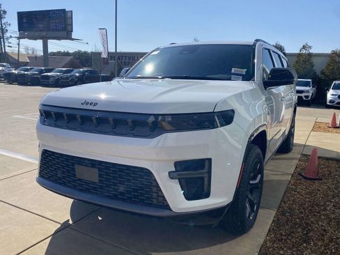 New 2026 Jeep Grand Wagoneer L Limited w/ Premium Group II image 33