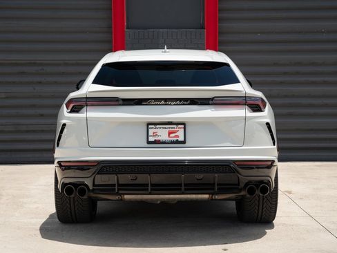 Used 2022 Lamborghini Urus AWD/4WD image 14