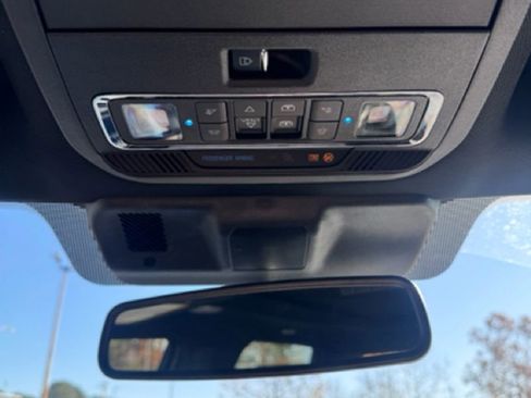 Used 2024 Ford F350 Platinum w/ Tremor Off-Road Package image 17