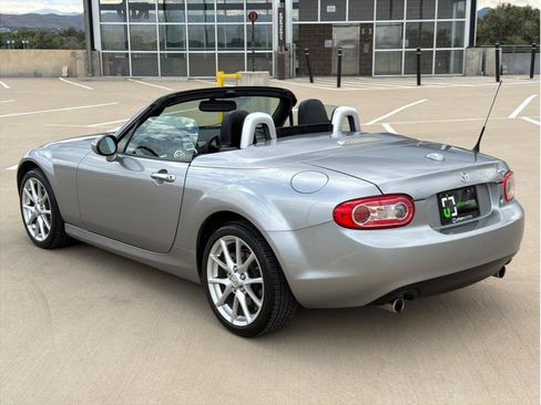 Used 2012 MAZDA MX-5 Miata Grand Touring w/ Premium Pkg RWD image 11