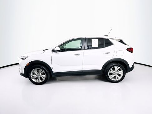 Used 2025 Buick Encore GX Preferred AWD/4WD image 4