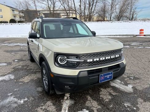 Used 2025 Ford Bronco Sport Big Bend w/ Convenience Package image 2